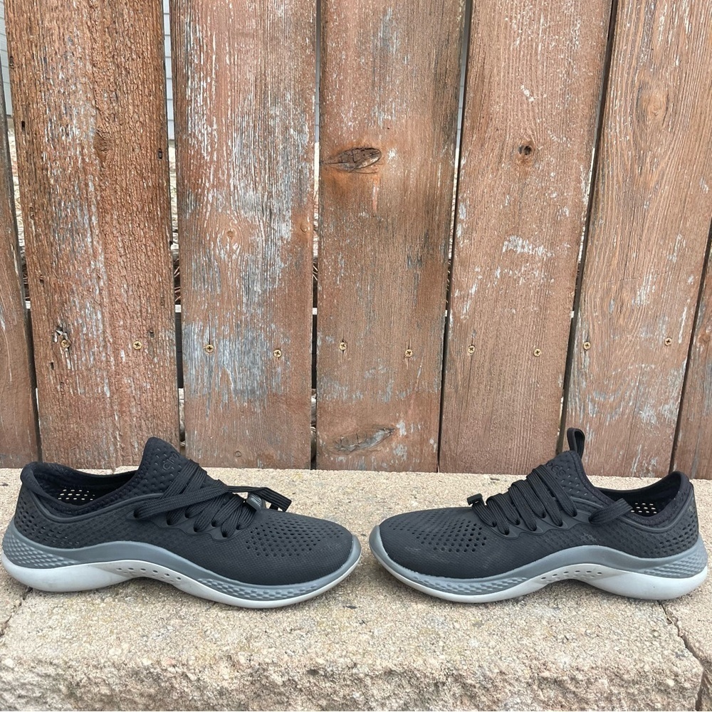 CROCS Women’s Lite Ride Black Lightweight Mesh Fabric Sneaker Shoe Size 6 - Picture 6 of 10